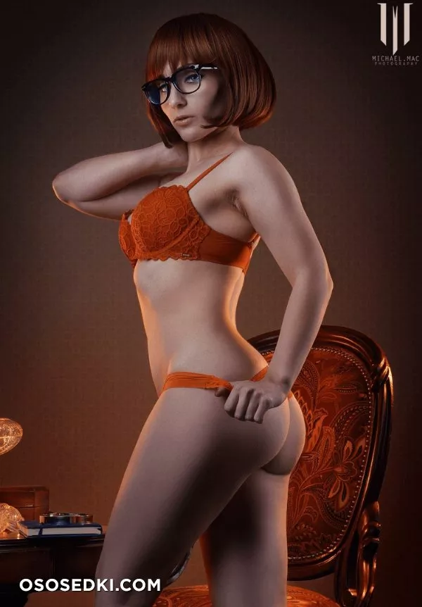 Jennifer Van Damsel | Scooby-Doo | Velma Dinkley - Photo 9