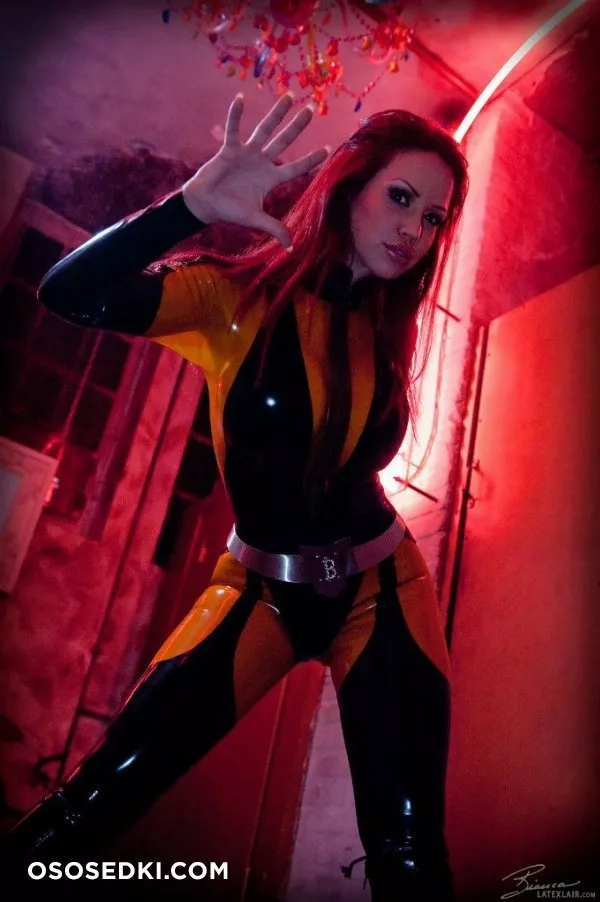 Bianca Beauchamp | DC Comics | Watchmen | Silk Spectre - Photo 26