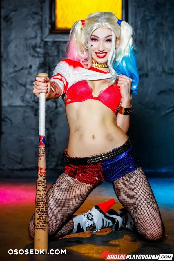 Aria Alexander | DC Comics | Harley Quinn - Photo 1