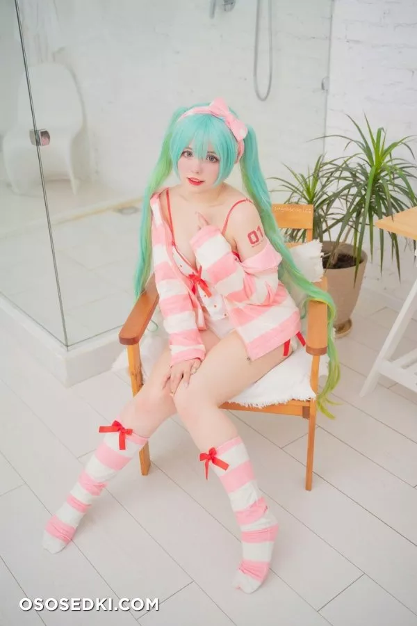 Saya Scarlet | Vocaloid | Hatsune Miku - Photo 2