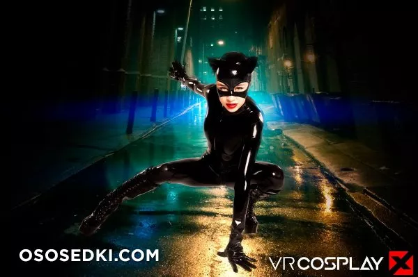 Kylie Rocket | DC Comics | Catwoman - Photo 2