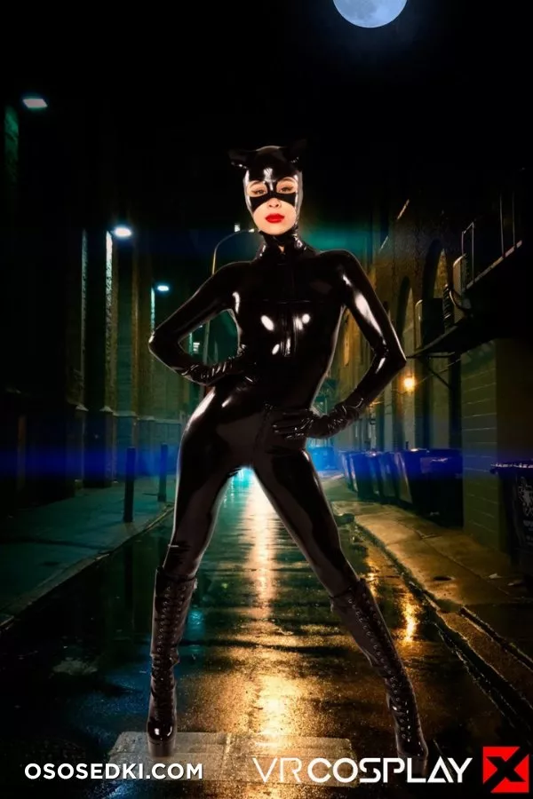 Kylie Rocket | DC Comics | Catwoman - Photo 3