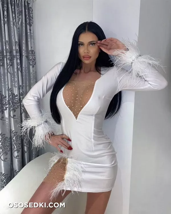 Adina Tatiana - Photo 1