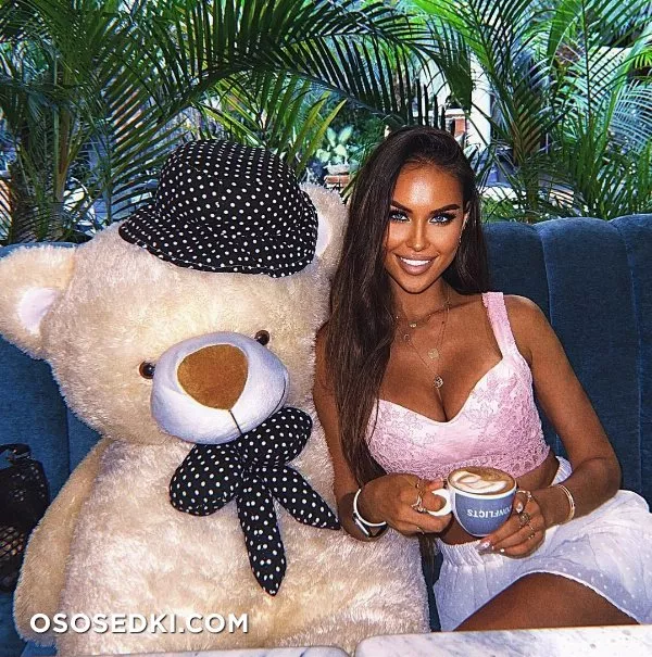Anna Oohlala - Photo 132