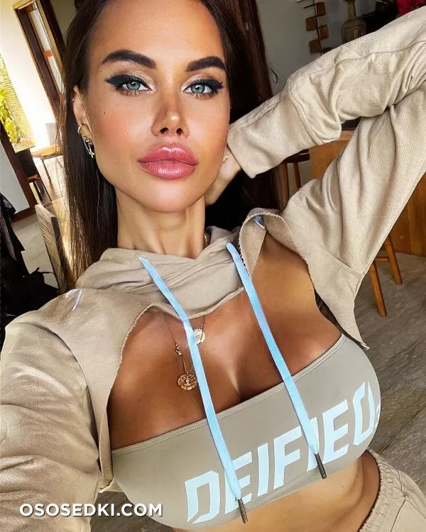 Anna Oohlala - Photo 179