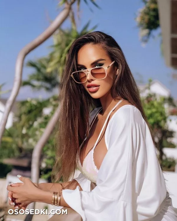 Anna Oohlala - Photo 182