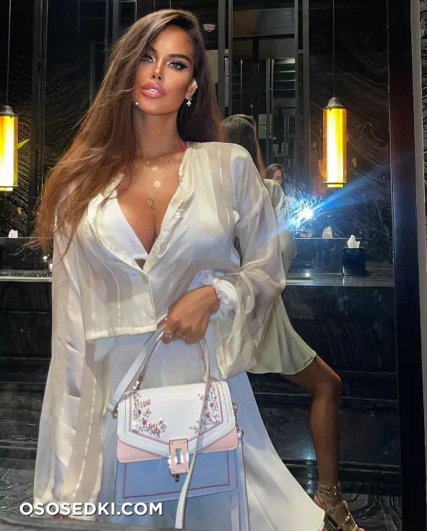 Anna Oohlala - Photo 196