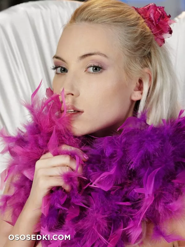 Adele B - Photo 561