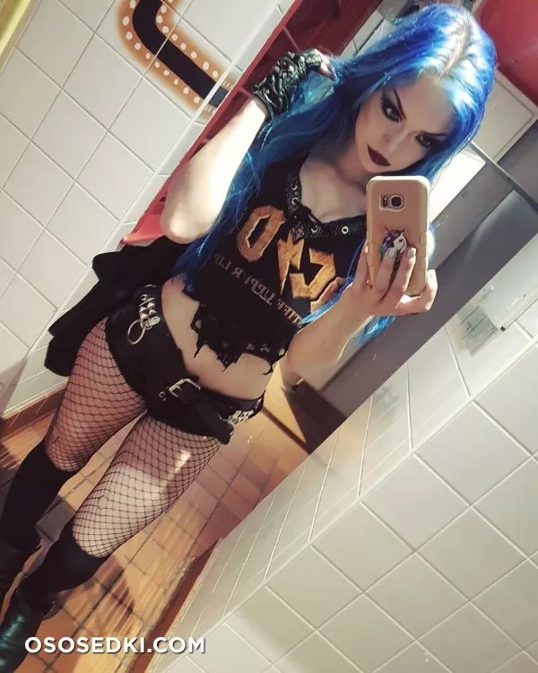 sophie storm - Photo 1