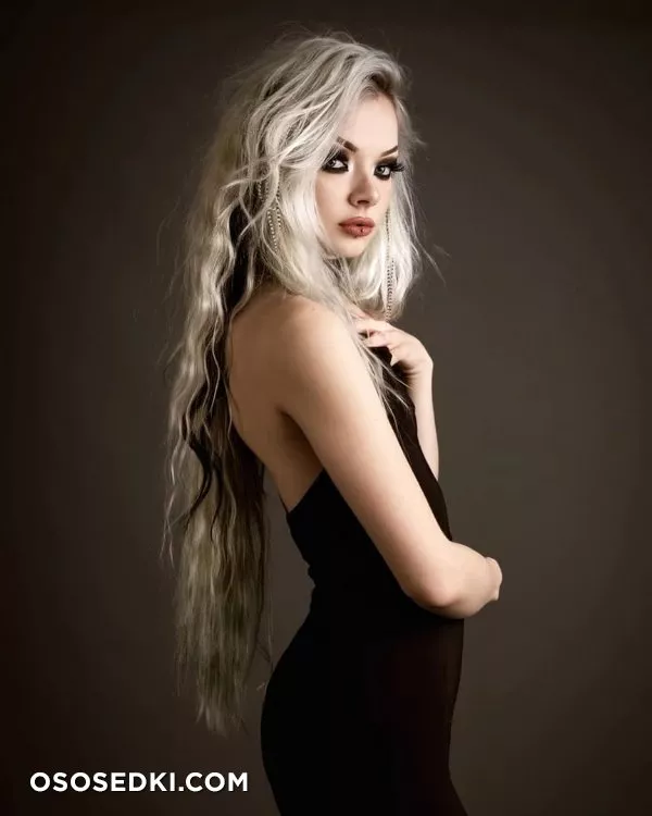 sophie storm - Photo 59