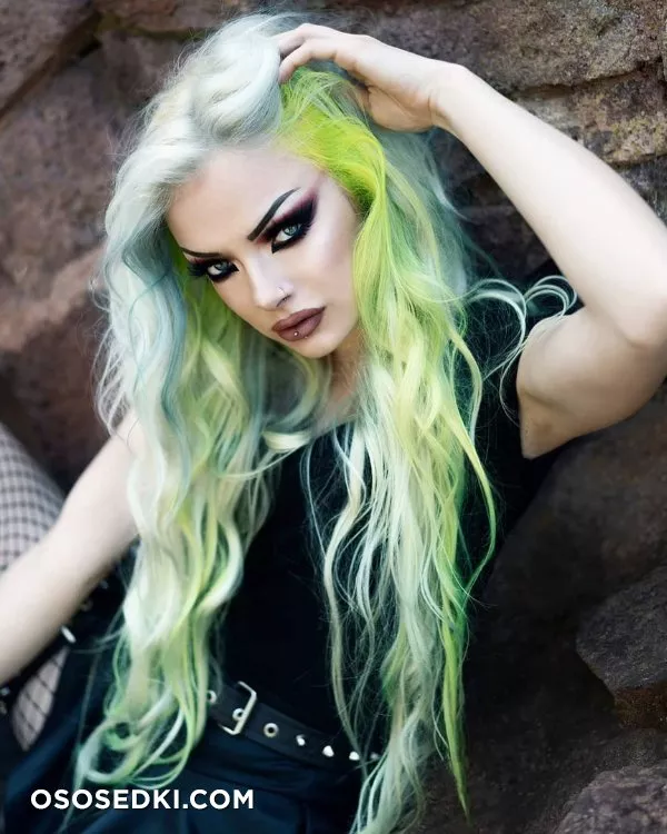 sophie storm - Photo 74