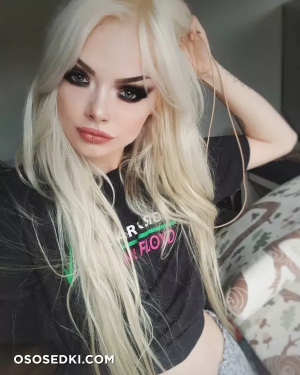 sophie storm - Photo 91