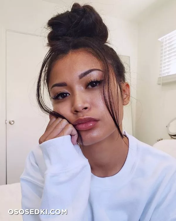 Chanel Uzi - Photo 142