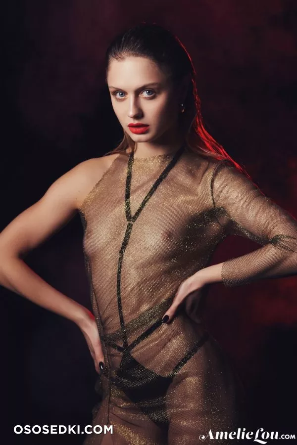 Amelie - Photo 676