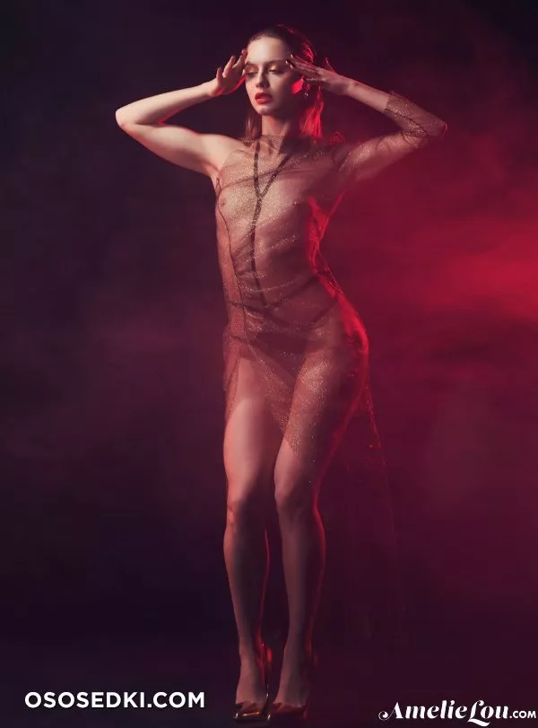 Amelie - Photo 688