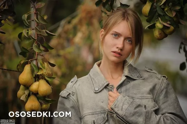 Jenny AA - Photo 16