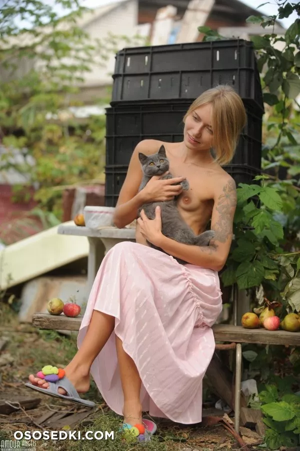 Jenny AA - Photo 97
