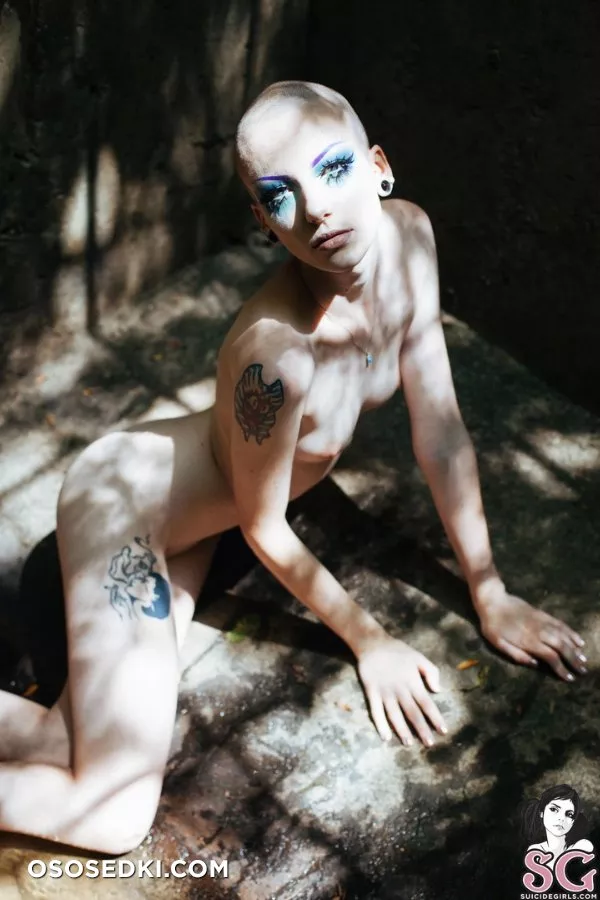 Kaeli - Photo 33