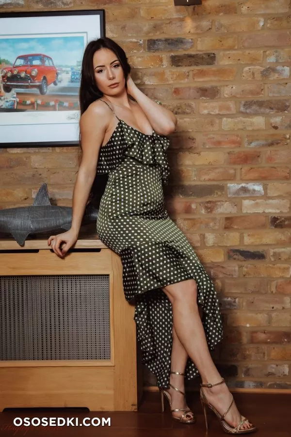 Laura Hollyman  - Photo 108