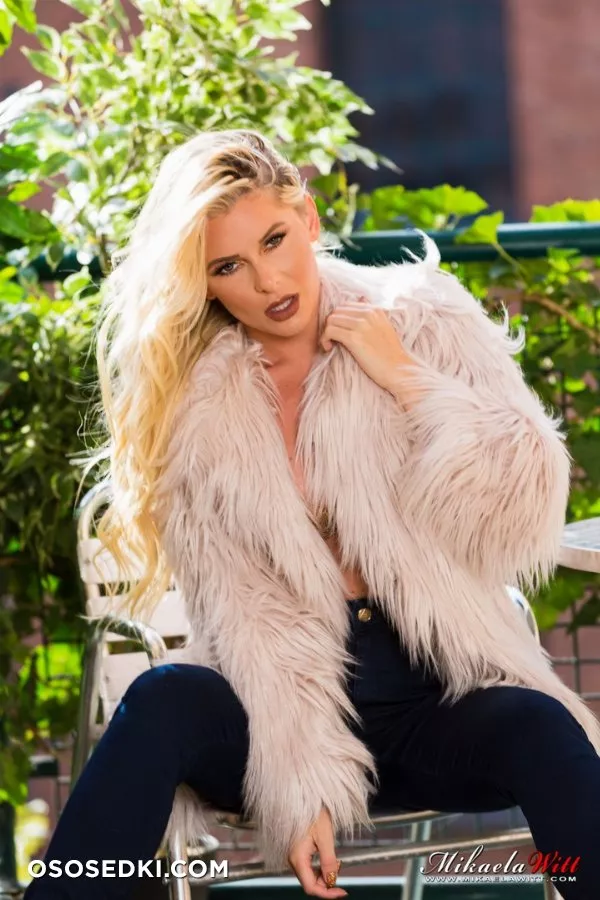 Mikaela Witt - Photo 589