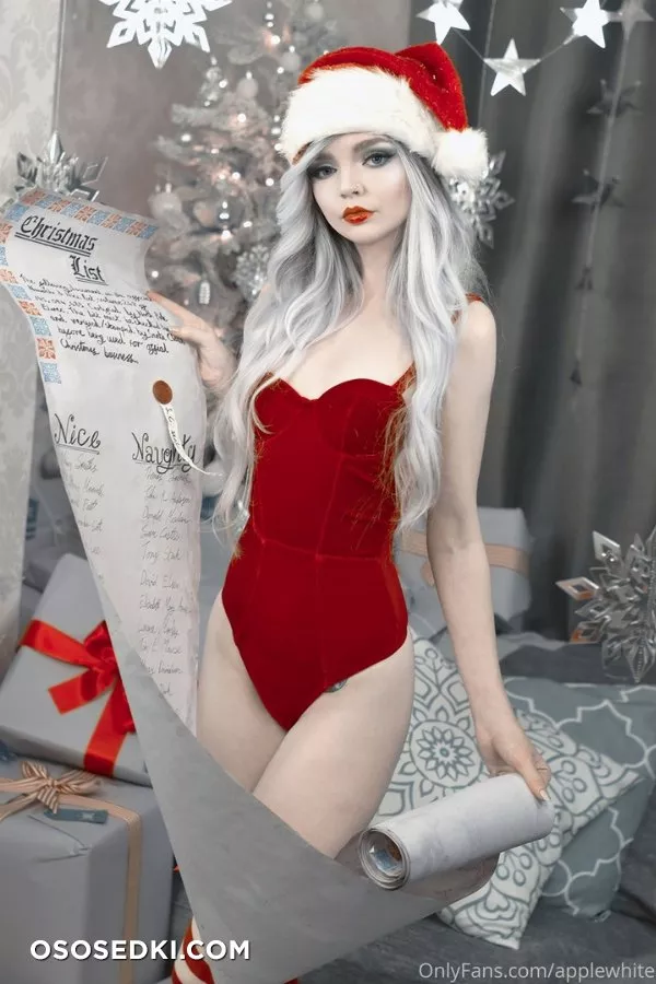 Applewhite onlyfans erotic set - Photo 3