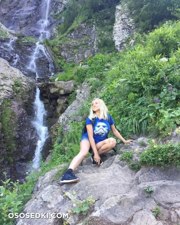 Alina Artemieva - Photo 102
