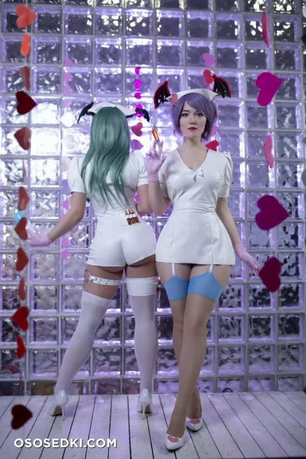 Lilith and Morrigan  - Photo 1