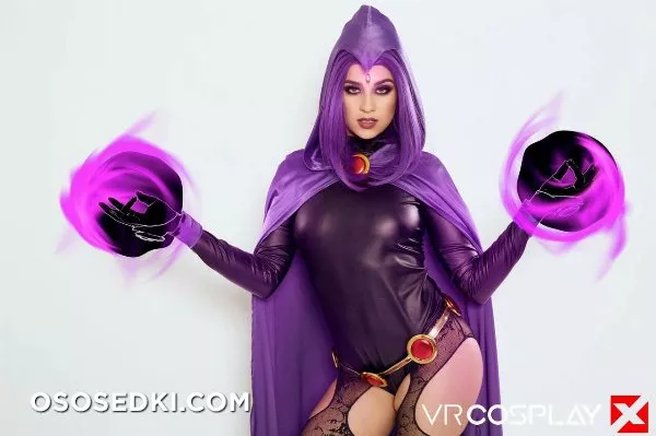 Raven (DC) VR Cosplay  - Photo 4