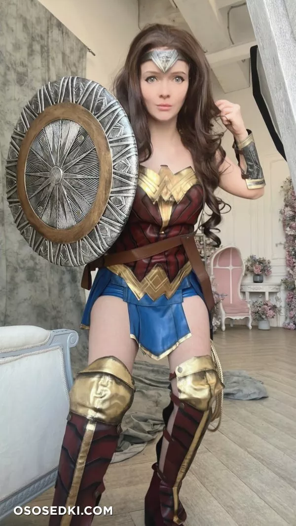 Wonder Woman (DC) - Evenink - Photo 8