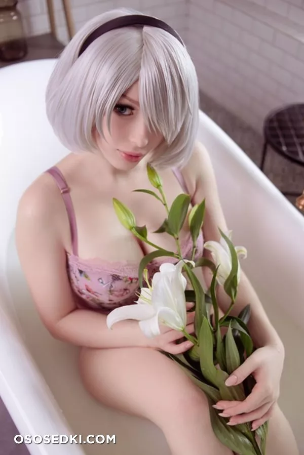 Lady Melamori - 2B in milk bath (Spice and Wolf) - Photo 9