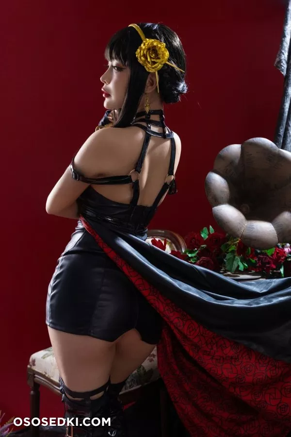 Umeko J - Yor Forger - Photo 7