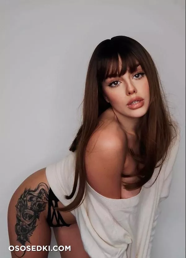 EMILY BLACK - Photo 30