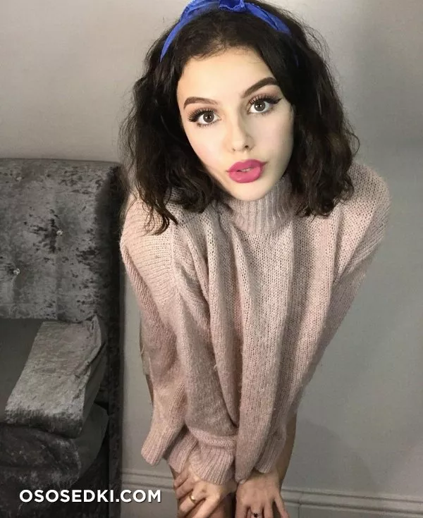 EMILY BLACK - Photo 44