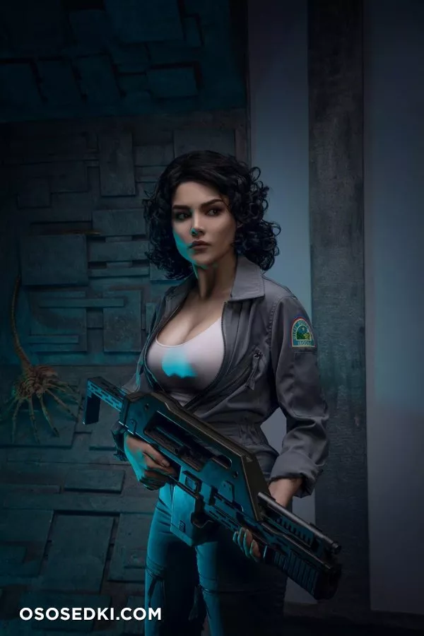 Kalinka Fox - Ellen Ripley - Photo 4