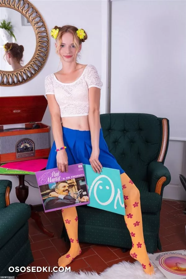 Bebe - Vinyl Lover - ShowyBeauty - Photo 4