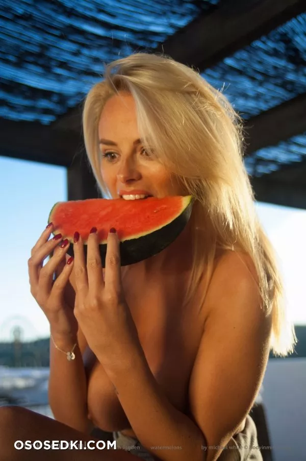 Rhian Sugden - Watermelons - BodyInMind - Photo 42