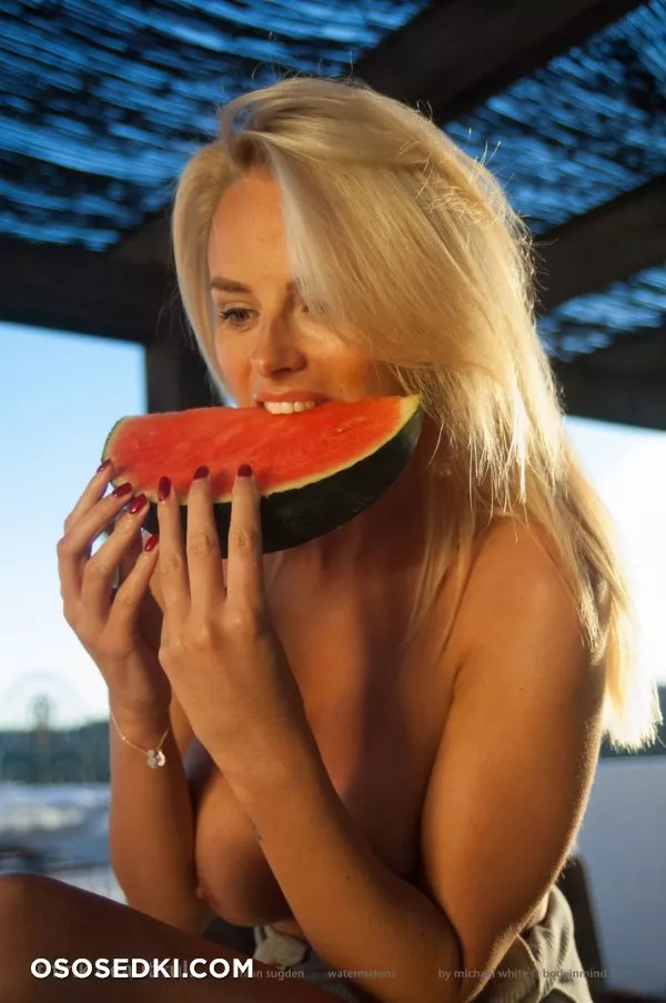Rhian Sugden - Watermelons - BodyInMind - Photo 43