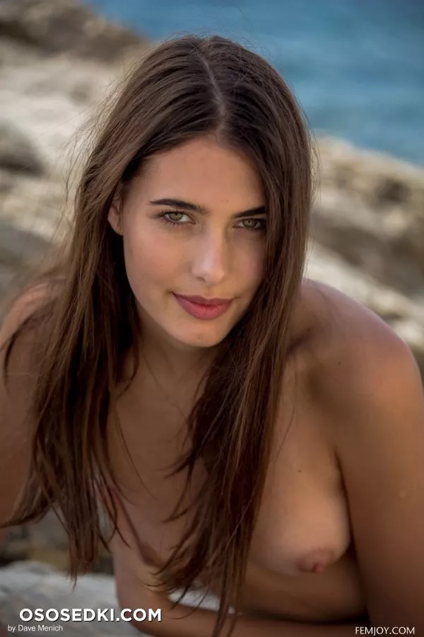 Katrine Pirs in Azure - FemJoy - Photo 76
