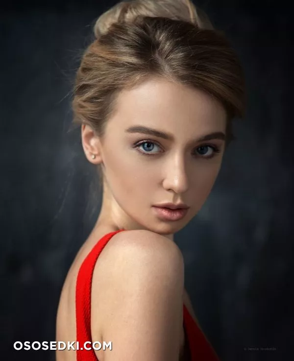 Anna Tsaralunga - - Photo 6