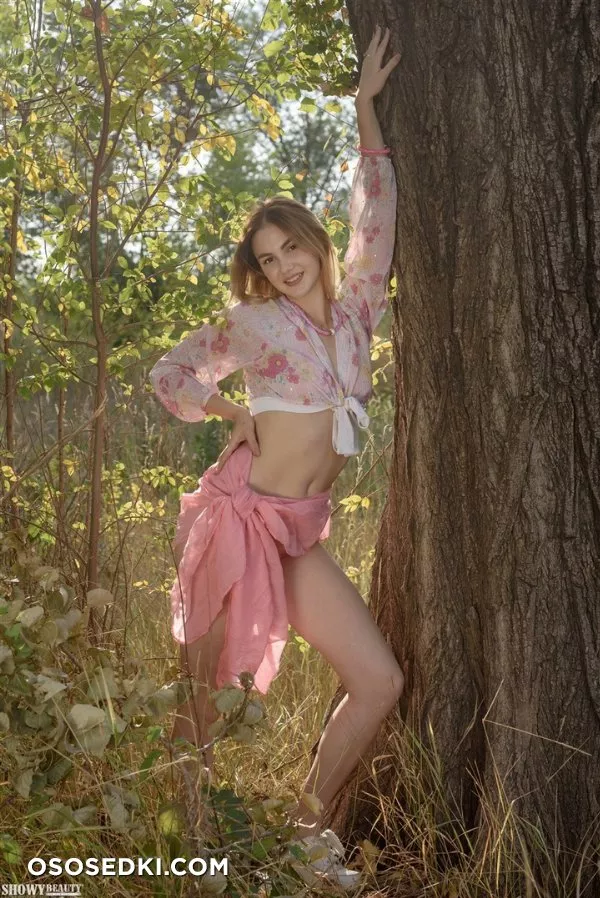 Hannah - Stunner - ShowyBeauty - Photo 3