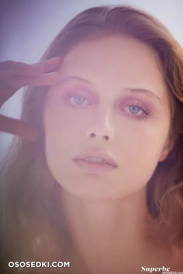 Amelie Lou - Light Of Love - SuperbeModels - Photo 5