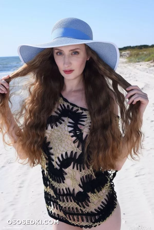 Imogen in Beach Day - FemJoy - Photo 47