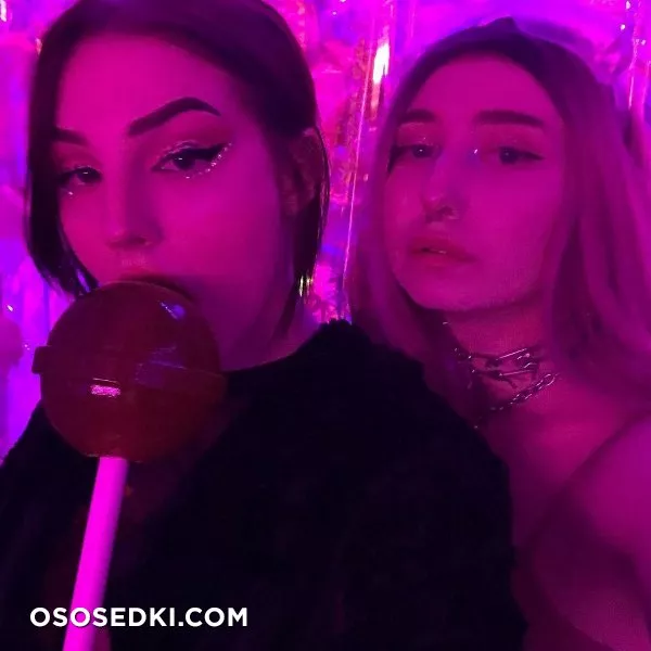 Evelyn_213 - Photo 23