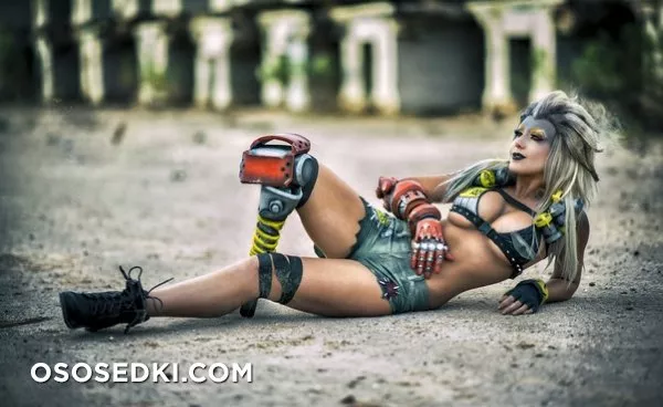 Jessica Nigri | Junkrat - Photo 3