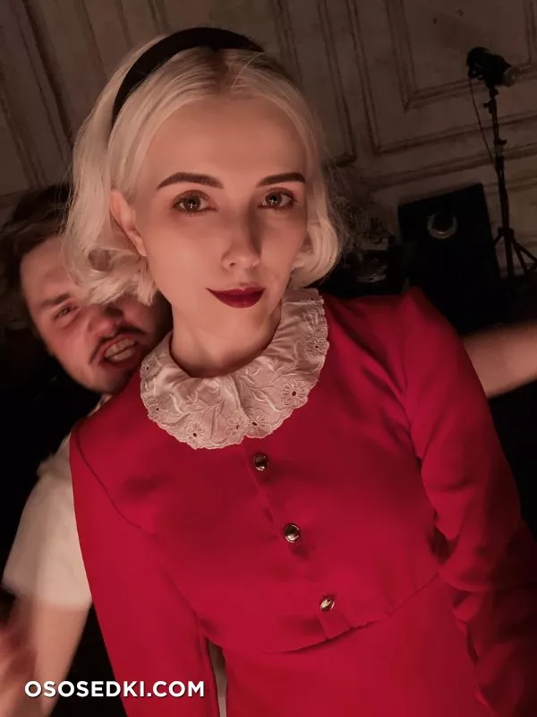 Helen Stifler | Sabrina - Photo 16