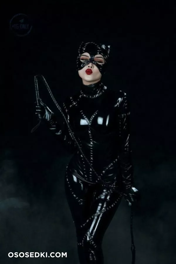 Kalinka Fox | Catwoman - Photo 4