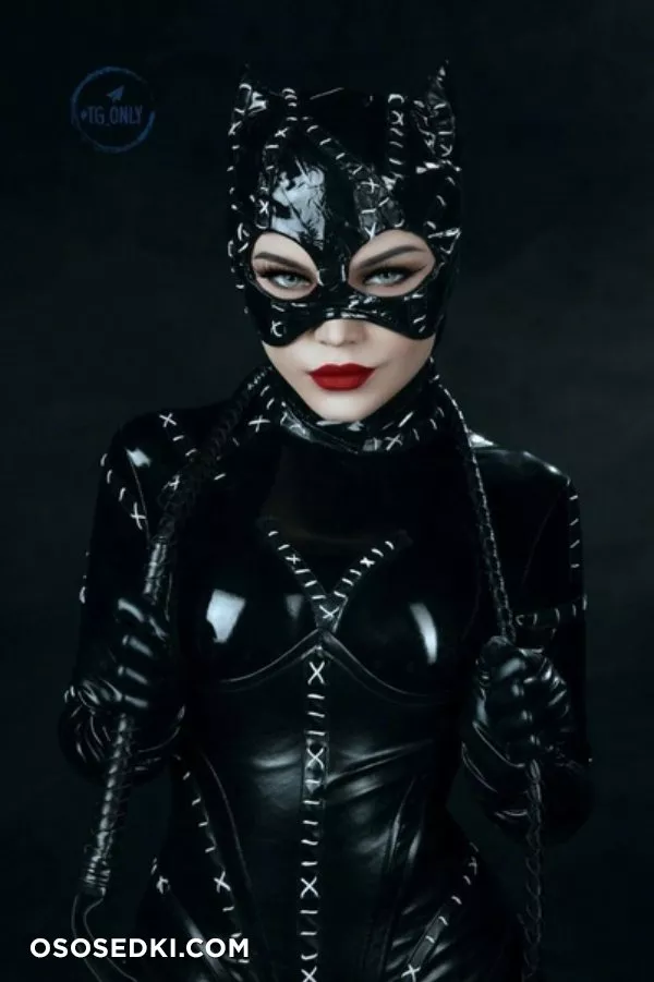 Kalinka Fox | Catwoman - Photo 9