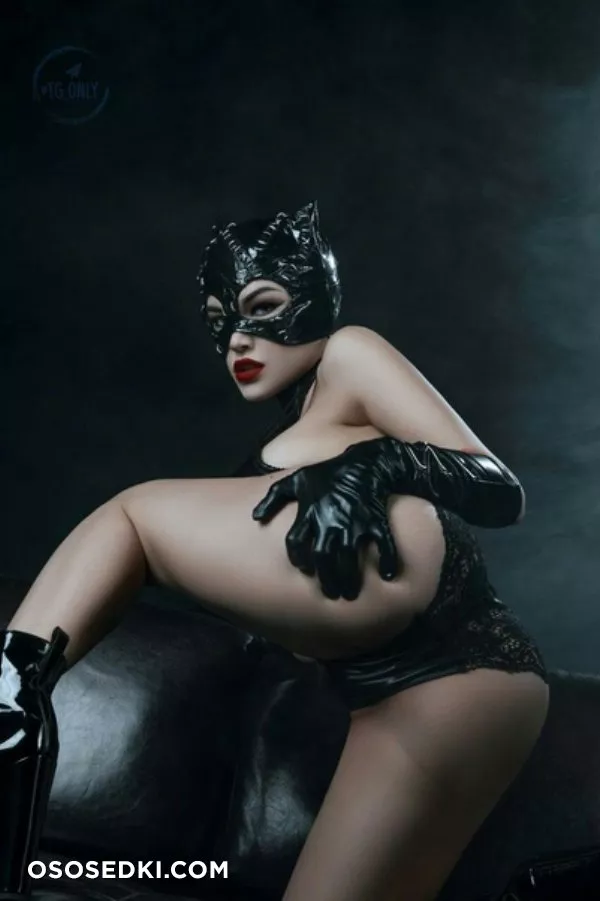 Kalinka Fox | Catwoman - Photo 27