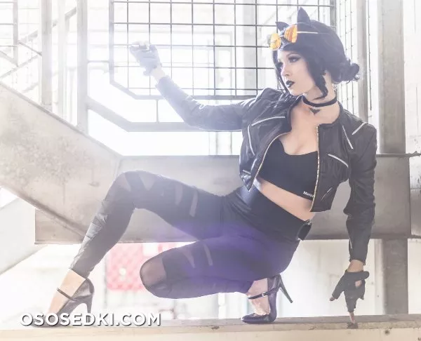 Hendo Art | Catwoman - Photo 1