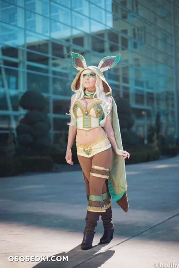Jessica Nigri | Leafeon - Photo 6